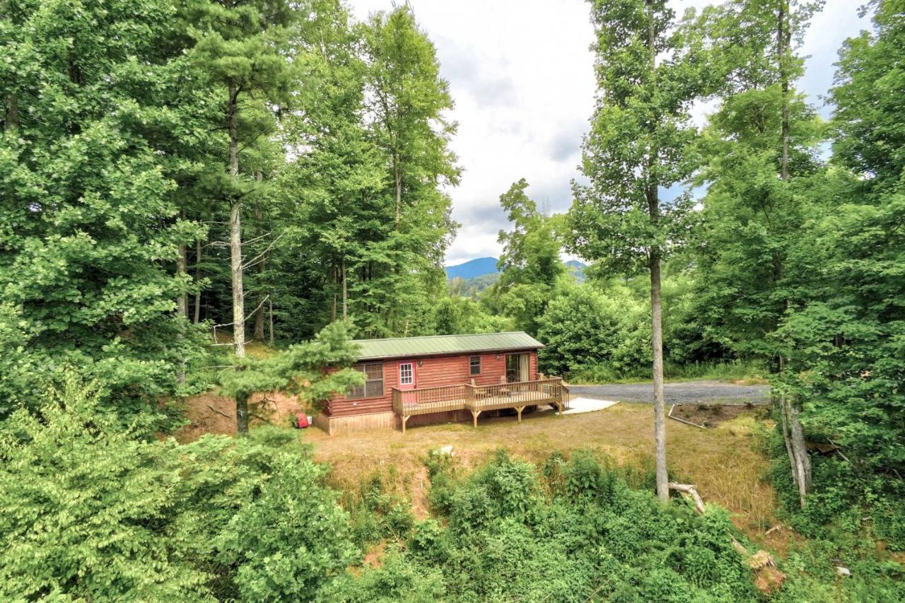 Quaint Log Cabin With Views Near West Jefferson Warrensville Exterior photo